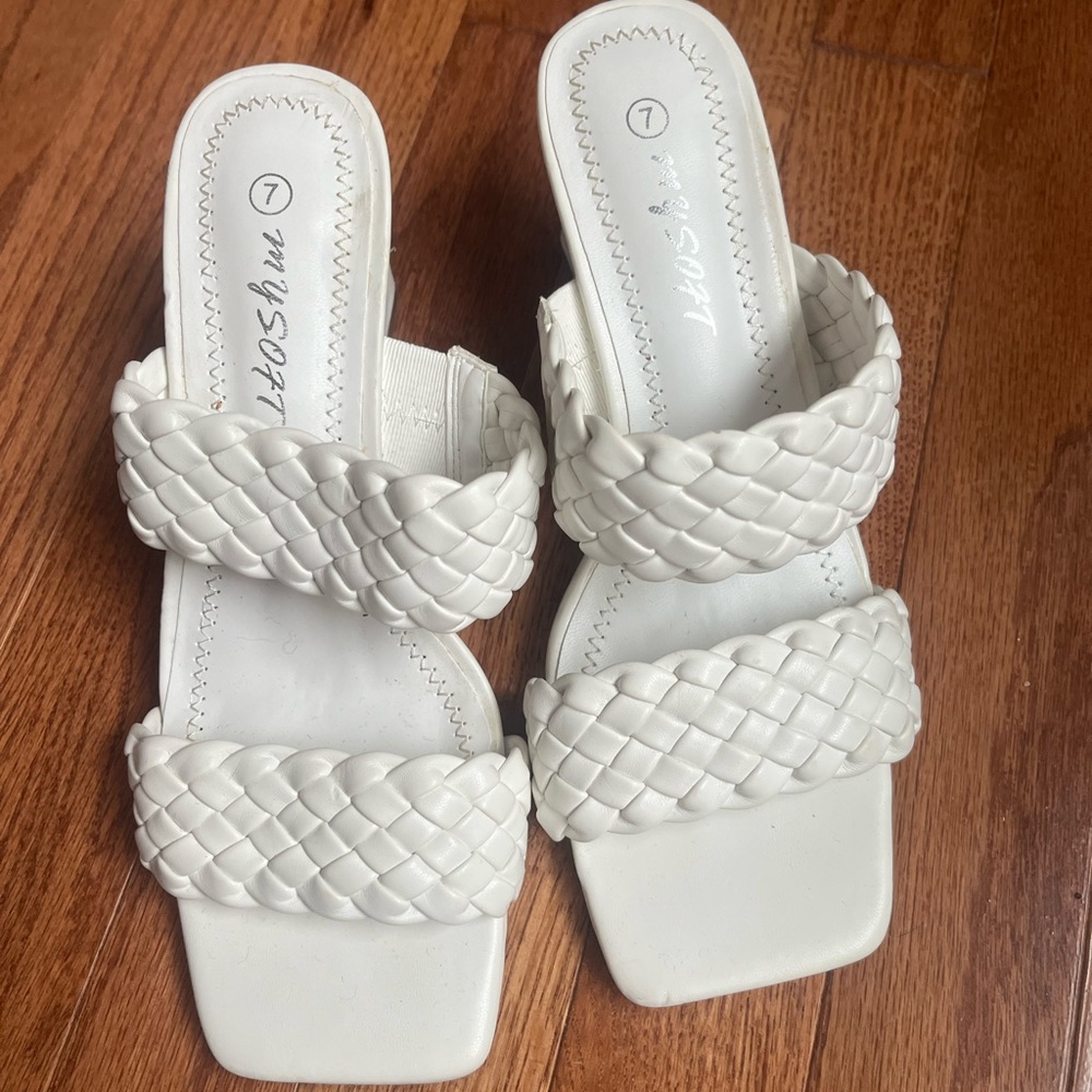 White braided two band heel